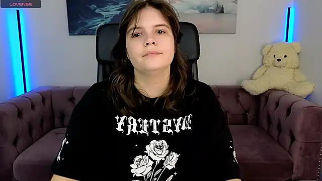 Ruyjin Choi online show from 11-04-25, 10:25