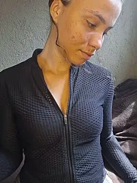 HelenHoltz online show from 10-28-25, 04:31