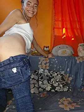 HelenHoltz online show from 04-26-26, 03:10