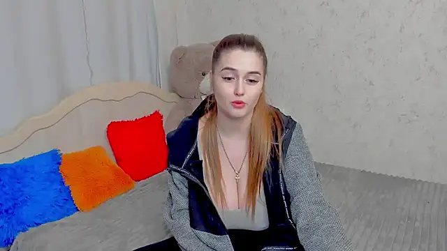 Snapshot of Nika_tailor chatting on 12-30-24, 10:53 Nika tailor online show from 12-30-24, 10:53