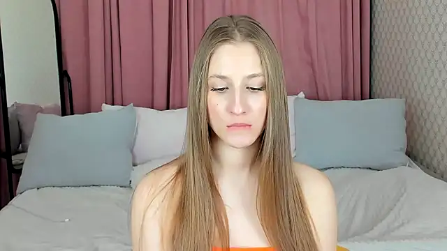 Snapshot of BritneyCruze chatting on 02-03-25, 02:34 BritneyCruze online show from 02-03-25, 02:34