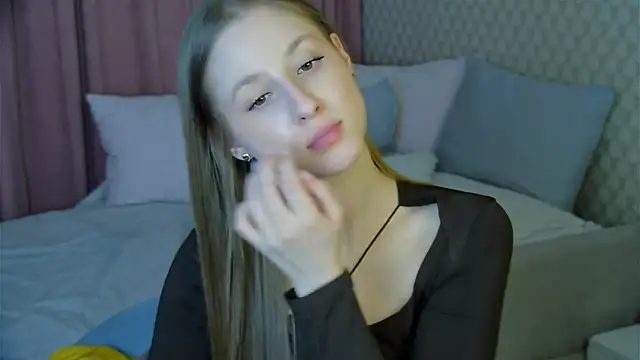 Snapshot of BritneyCruze chatting on 02-20-25, 08:50 BritneyCruze online show from 02-20-25, 08:50