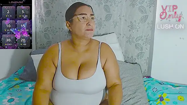 sexy hot carol online show from 06-21-26, 06:43