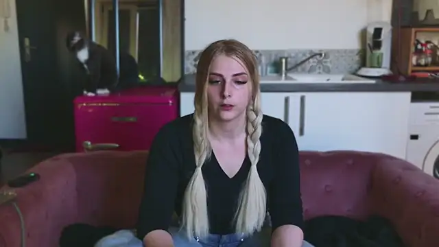 ce leste   online show from 12-20-24, 11:54