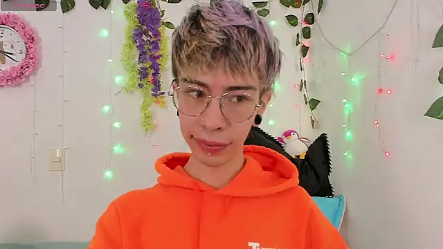  Jakke online show from 01-17-25, 08:22