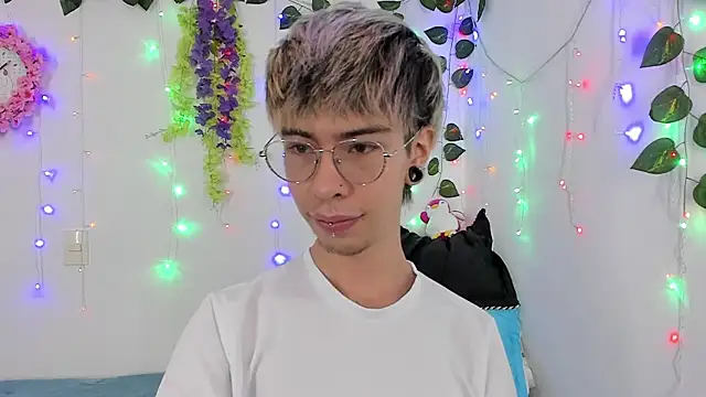  Jakke online show from 01-25-25, 01:10