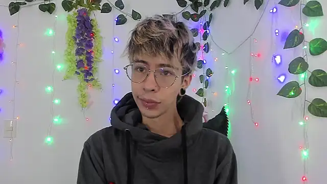  Jakke online show from 02-01-25, 10:44