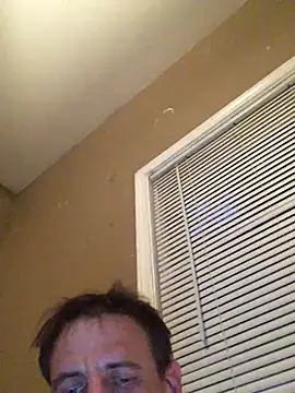 Snapshot of Highfrog1 chatting on 06-10-26, 10:47 Highfrog1 online show from 06-10-26, 10:47