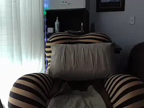 Snapshot of ChunkyMonkey007 chatting on 12-05-24, 01:25 ChunkyMonkey007 online show from 12-05-24, 01:25