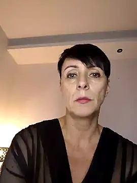Snapshot of YOURHESZTIA chatting on 12-02-24, 05:15 YOURHESZTIA online show from 12-02-24, 05:15