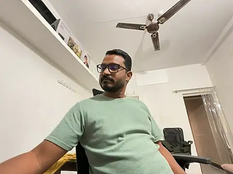 real meet girl finding in online show from 12-13-24, 10:41