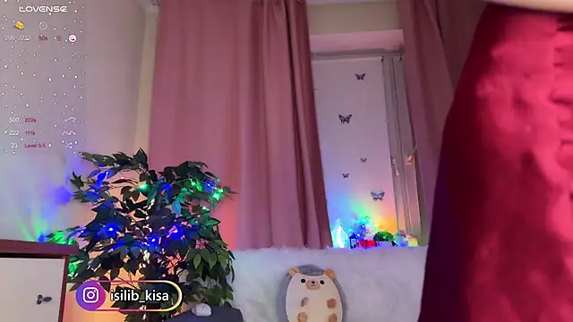 -Lisa Kisa- online show from 12-28-24, 05:35