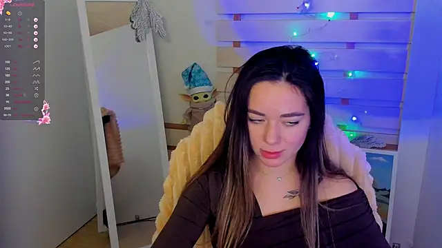 Snapshot of Bella_XO chatting on 12-24-24, 02:33 Bella XO online show from 12-24-24, 02:33