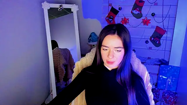 Bella XO online show from 12-17-25, 08:20