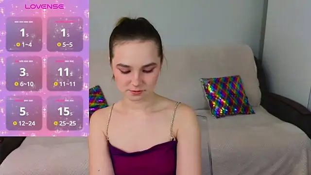 Snapshot of Ellie_Sunset chatting on 12-03-25, 08:56 Ellie Sunset online show from 12-03-25, 08:56