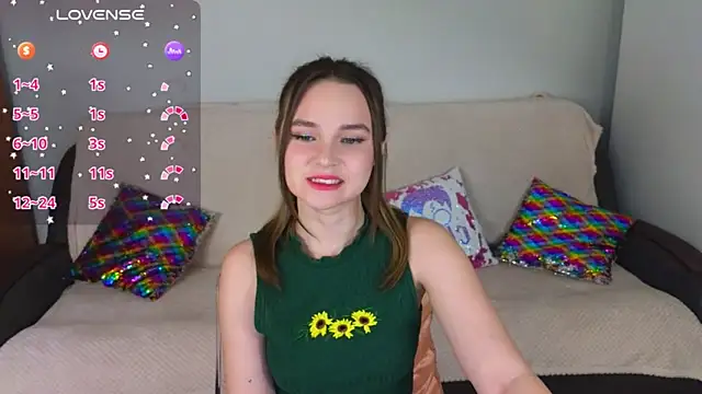 Snapshot of Ellie_Sunset chatting on 12-22-25, 02:36 Ellie Sunset online show from 12-22-25, 02:36