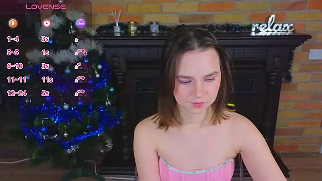 Snapshot of Ellie_Sunset chatting on 01-14-26, 02:23 Ellie Sunset online show from 01-14-26, 02:23