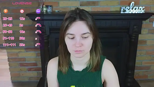 Snapshot of Ellie_Sunset chatting on 03-10-26, 08:30 Ellie Sunset online show from 03-10-26, 08:30