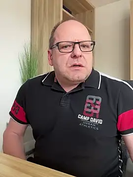 coupleLatinaLovers online show from 03-10-25, 11:21