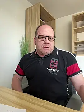 coupleLatinaLovers online show from 03-11-25, 11:55