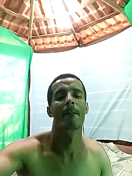 Snapshot of morenogato100 chatting on 04-30-26, 01:06 morenogato100 online show from 04-30-26, 01:06