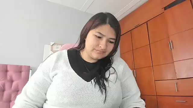 Snapshot of _69HONRY chatting on 12-16-24, 01:11 69HONRY online show from 12-16-24, 01:11