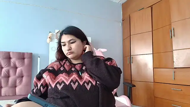 Snapshot of _69HONRY chatting on 01-09-25, 04:06 69HONRY online show from 01-09-25, 04:06