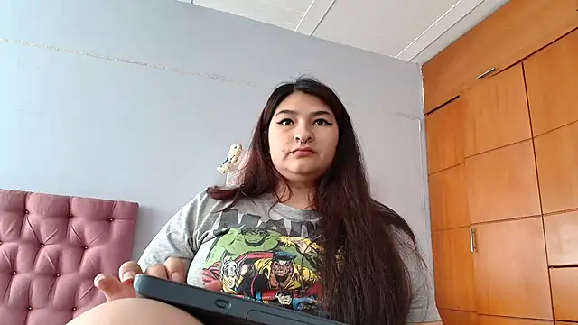 Snapshot of _69HONRY chatting on 01-12-25, 04:50 69HONRY online show from 01-12-25, 04:50