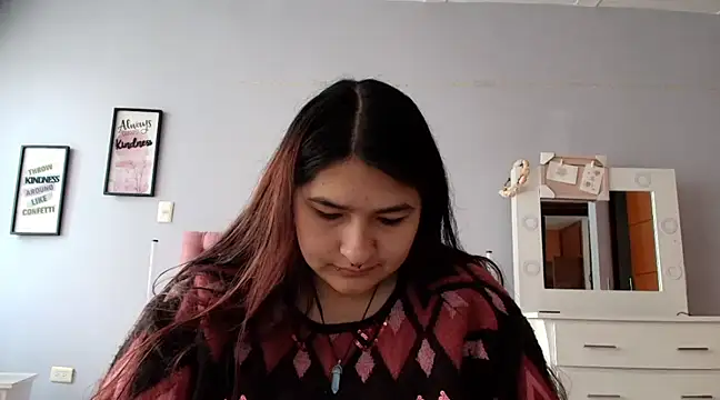 Snapshot of _69HONRY chatting on 01-25-25, 12:58 69HONRY online show from 01-25-25, 12:58