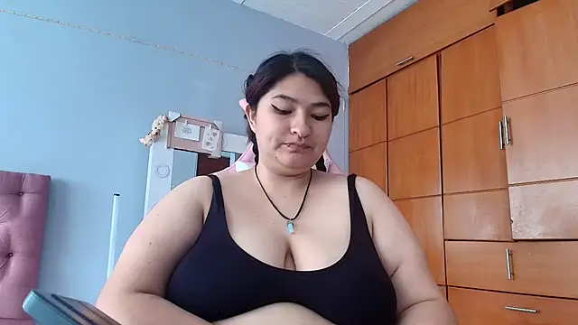Snapshot of _69HONRY chatting on 02-02-25, 04:32 69HONRY online show from 02-02-25, 04:32