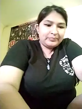 Snapshot of _69HONRY chatting on 02-05-25, 06:15 69HONRY online show from 02-05-25, 06:15