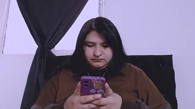 Snapshot of _69HONRY chatting on 09-17-25, 12:51 69HONRY online show from 09-17-25, 12:51