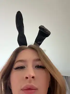 your girl next door online show from 02-08-26, 02:31