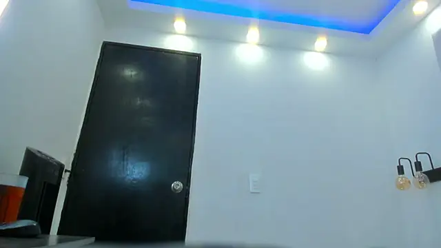 Snapshot of chloe_zulay chatting on 01-17-26, 03:55 chloe zulay online show from 01-17-26, 03:55