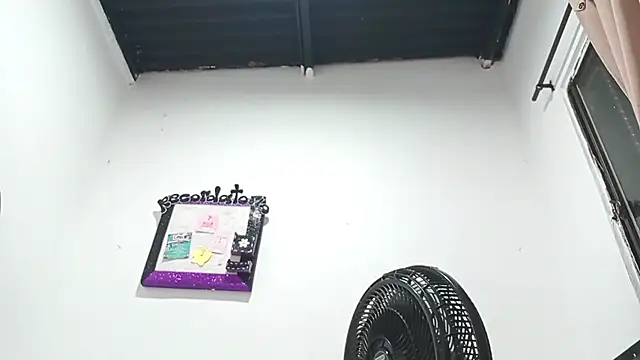 PetiteIvoryQueen19 online show from 03-14-25, 06:53