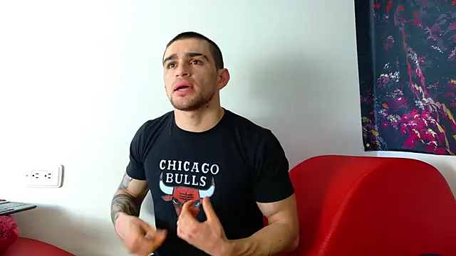 Sexy Alejandro  online show from 10-21-25, 11:33