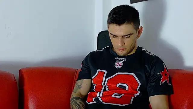 Sexy Alejandro  online show from 02-24-26, 11:52