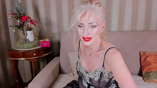 Snapshot of Rita_Farel chatting on 12-26-24, 03:16 Rita Farel online show from 12-26-24, 03:16