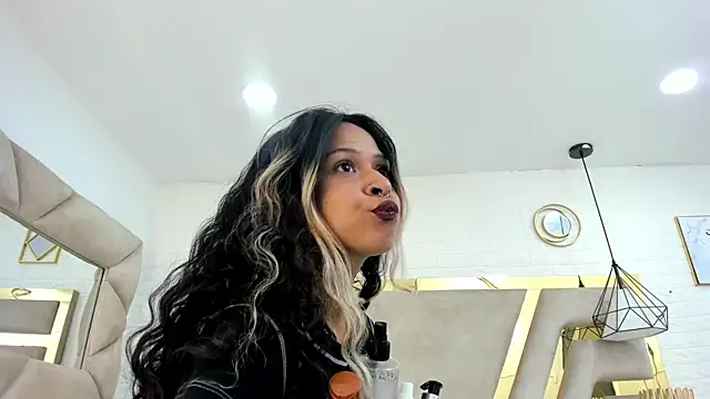 Snapshot of rave_connor chatting on 10-06-25, 06:49 rave connor online show from 10-06-25, 06:49