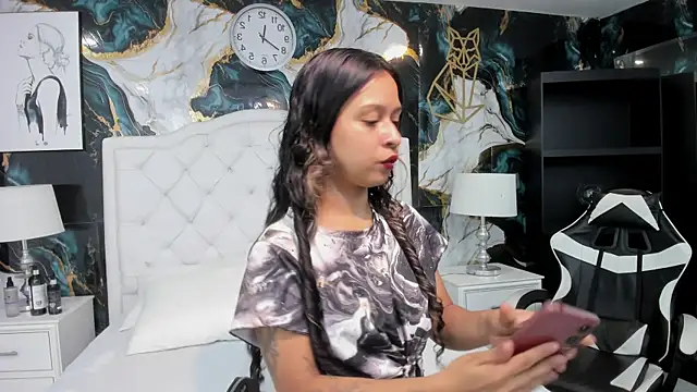 Snapshot of rave_connor chatting on 02-17-26, 07:09 rave connor online show from 02-17-26, 07:09