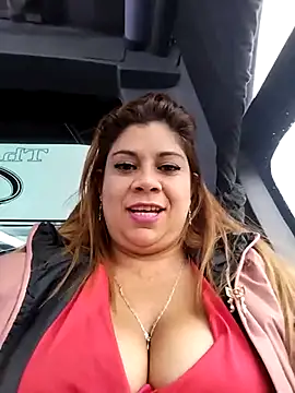 Laura-Hernandez online show from 02-11-25, 10:50