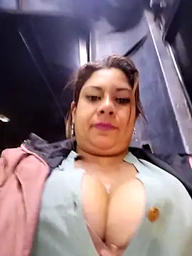 Laura-Hernandez online show from 02-14-25, 12:41