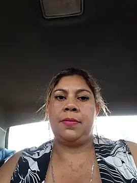 Laura-Hernandez online show from 01-05-26, 05:27