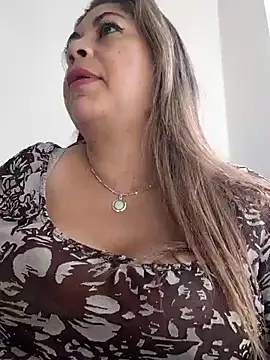 Laura-Hernandez online show from 07-17-26, 09:19