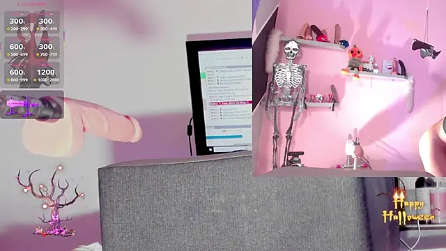 Snapshot of kira_touka chatting on 10-30-25, 03:35 kira touka online show from 10-30-25, 03:35