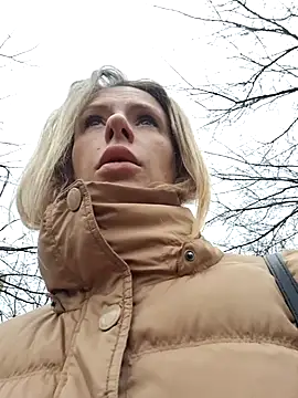 Snapshot of YourJuliena chatting on 12-31-24, 10:37 YourJuliena online show from 12-31-24, 10:37