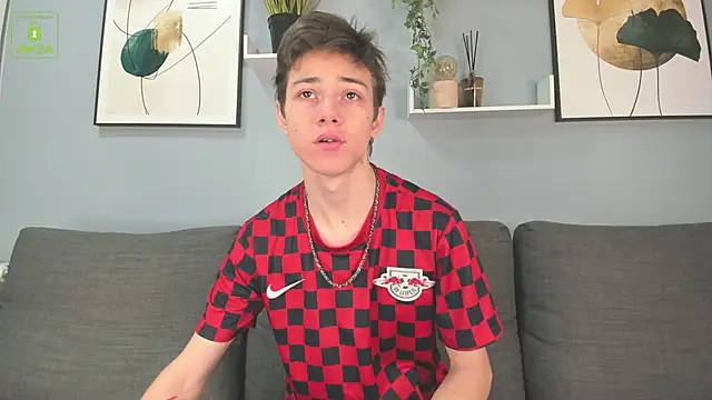 Viego Pattel online show from 10-11-25, 04:27