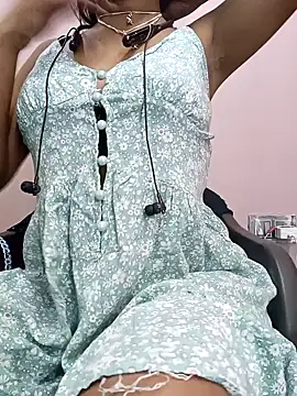 Snapshot of Ananya_34 chatting on 02-17-25, 03:47 Ananya 34 online show from 02-17-25, 03:47