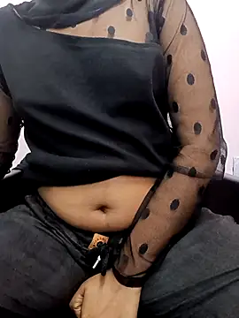Snapshot of Ananya_34 chatting on 03-13-25, 07:09 Ananya 34 online show from 03-13-25, 07:09