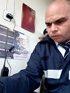 Snapshot of Camilo-31RI chatting on 05-23-26, 11:36 Camilo-31RI online show from 05-23-26, 11:36